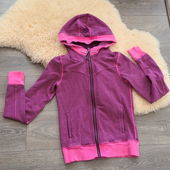 Lululemon Athletica Sweatshirt - Picture 1 of 6